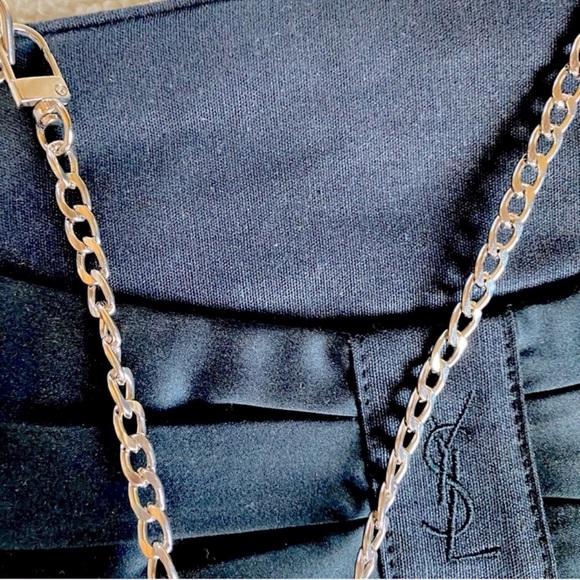 Yves Saint Laurent VIP Gift Black Satin Clutch with Converted Crossbody Chain - Picture 4 of 11
